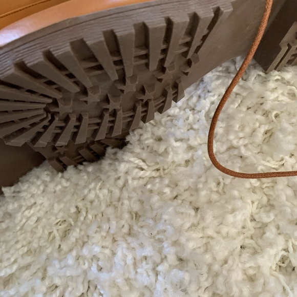 Combat - Picture 6 of 7